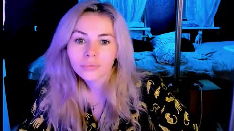 Lora online show from October 24, 2:41 am