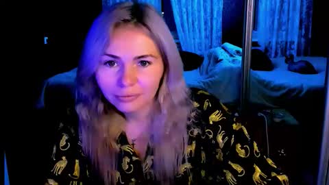 Lora online show from October 29, 2:36 am