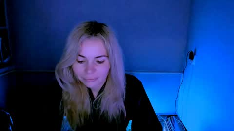 Lora online show from April 22, 2:25 am