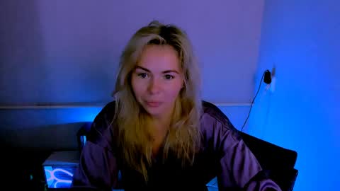 Lora online show from May 14, 2:40 am