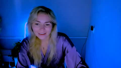 Lora online show from June 10, 2:34 am