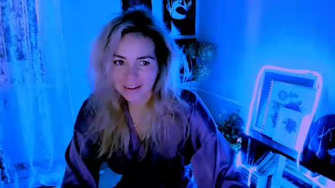 Lora online show from June 15, 2:36 am