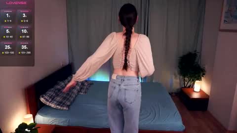 Lora online show from February 16, 5:04 pm