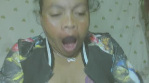 LorahVane online show from July 3, 6:47 pm