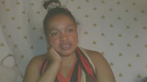 LorahxVane online show from May 8, 10:09 am