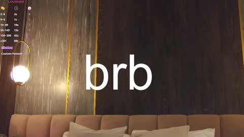 Snapshot of loraineluff chatting on March 12, 8:52 pm Loraine online show from March 12, 8:52 pm