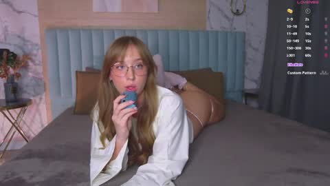 Snapshot of loraineluff chatting on April 26, 2:59 pm Loraine online show from April 26, 2:59 pm