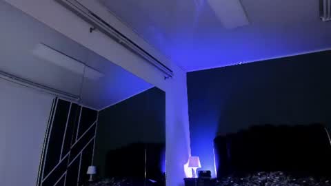 L A U R E L online show from July 2, 5:02 am
