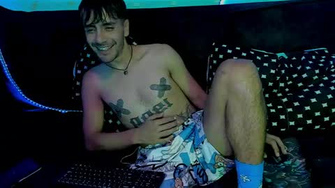 Snapshot of lord_apoloo chatting on April 17, 5:54 am Apolo online show from April 17, 5:54 am
