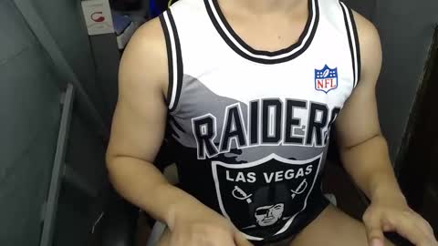 Macky online show from February 19, 2:33 am