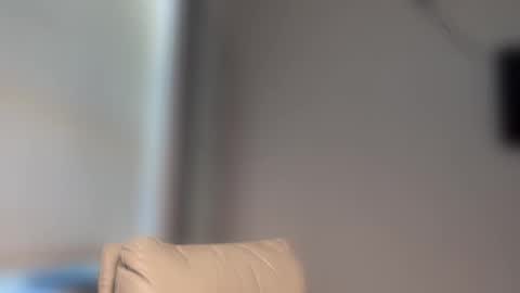 Snapshot of lordcalepecs chatting on February 6, 6:33 pm Cale online show from February 6, 6:33 pm