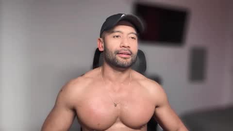 Snapshot of lordcalepecs chatting on February 17, 6:21 am Cale online show from February 17, 6:21 am