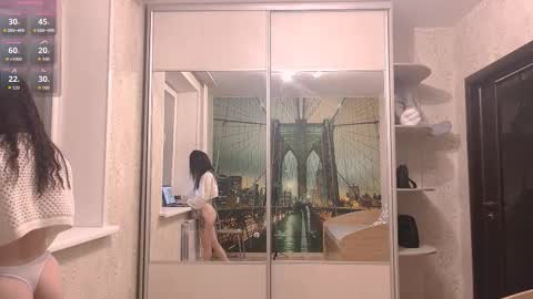 Snapshot of loreeluben chatting on November 8, 1:44 pm Olivia online show from November 8, 1:44 pm