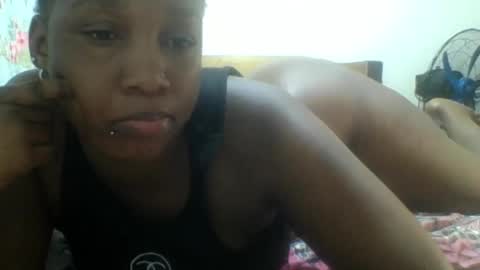 Snapshot of loreencutie chatting on October 1, 9:54 pm loreen online show from October 1, 9:54 pm