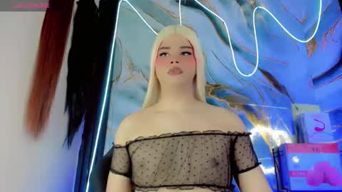 lorems_ online show from January 13, 10:42 am