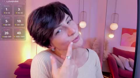 Loren online show from October 7, 2:25 pm