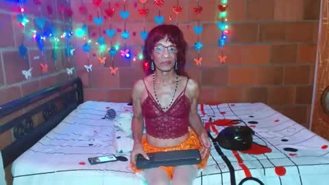 Lorena Capelli online show from January 30, 1:00 am
