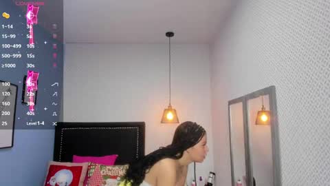 lorenadavies online show from December 24, 12:33 pm