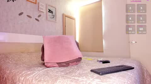 Snapshot of lorendolltsx chatting on November 18, 6:23 pm Loren online show from November 18, 6:23 pm