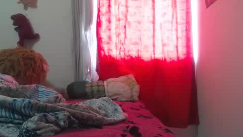 Snapshot of lorenitha_20 chatting on October 12, 5:01 pm lorenitha online show from October 12, 5:01 pm