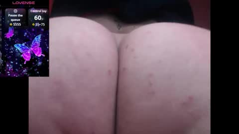 Snapshot of lorenitha_20 chatting on November 20, 3:12 pm lorenitha online show from November 20, 3:12 pm