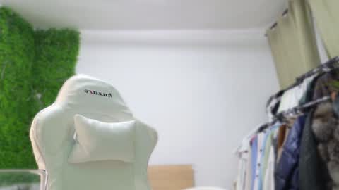 Amelia online show from January 21, 8:00 pm