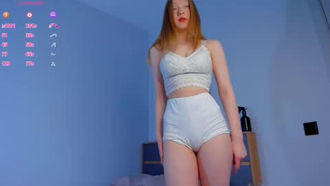 Lola   online show from January 17, 3:00 am