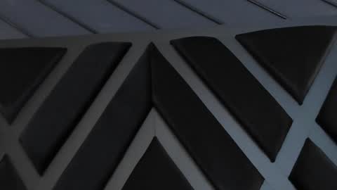  L O R E N Z O  Thumbs Up help  online show from January 14, 11:27 pm