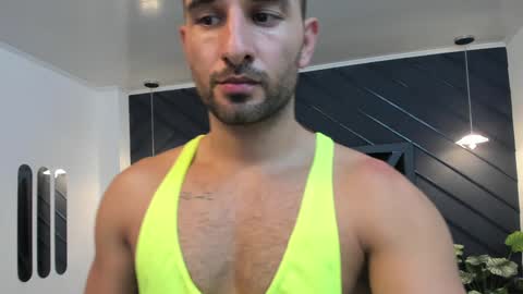  L O R E N Z O  Thumbs Up help  online show from February 6, 6:02 pm