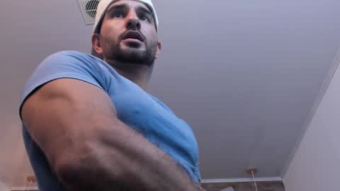  L O R E N Z O  Thumbs Up help  online show from March 8, 5:33 pm