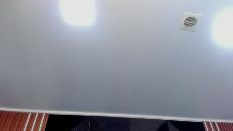  L O R E N Z O  Thumbs Up help  online show from October 18, 5:14 pm