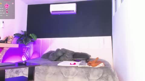 Snapshot of loress_ass_mature chatting on May 4, 6:37 pm lorena online show from May 4, 6:37 pm