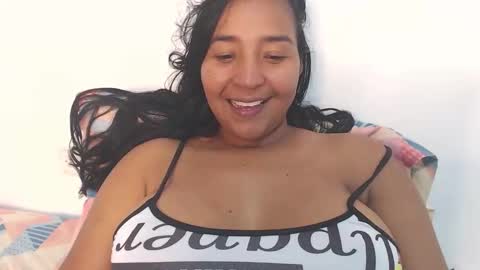 Snapshot of loretta_ chatting on October 19, 12:55 am Loretta Gmez online show from October 19, 12:55 am