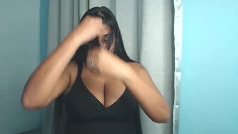 Snapshot of loretta_ chatting on November 5, 12:32 am Loretta Gmez online show from November 5, 12:32 am