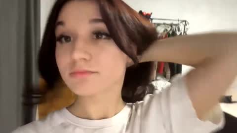 Kate online show from October 9, 3:43 pm