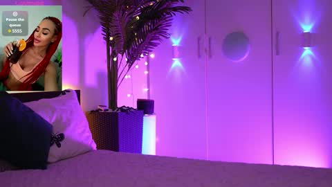 LoretteLorena online show from March 22, 7:01 am