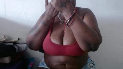 loretybighot online show from January 2, 1:30 pm