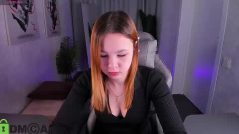 Snapshot of lori_blossom chatting on March 5, 9:27 am LORI online show from March 5, 9:27 am