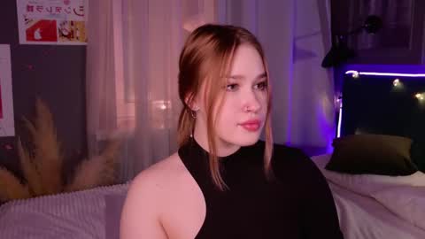 Snapshot of lori_mason chatting on March 1, 8:53 pm Lori online show from March 1, 8:53 pm