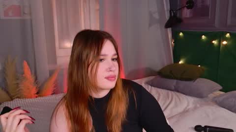 Snapshot of lori_mason chatting on September 19, 7:14 pm Lori online show from September 19, 7:14 pm