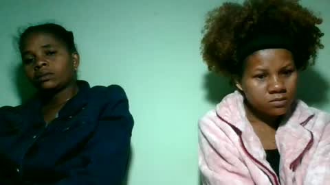 lorienne98 online show from June 13, 11:57 pm
