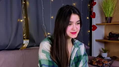 Nicole online show from March 25, 8:26 pm