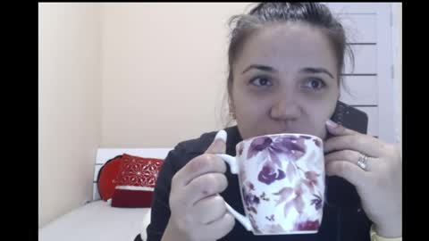 LorraGrey online show from December 5, 7:05 am