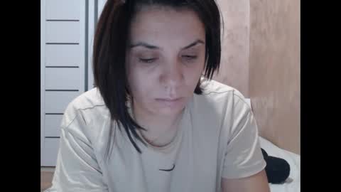 Snapshot of lorragrey chatting on October 28, 4:05 am LorraGrey online show from October 28, 4:05 am