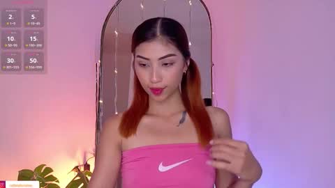 Snapshot of lorraine_28 chatting on December 15, 6:12 pm Soy Lorena online show from December 15, 6:12 pm