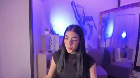 Lorraine online show from February 10, 1:15 pm