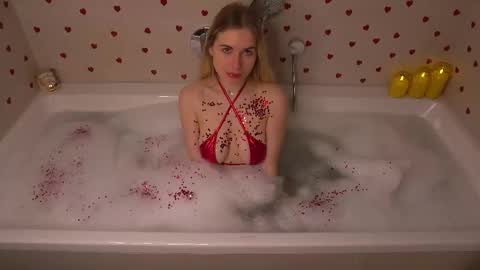 Snapshot of lorrie_love_story chatting on February 14, 10:23 am Lorrie online show from February 14, 10:23 am