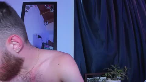 JUAN  JUAN online show from December 11, 7:46 pm