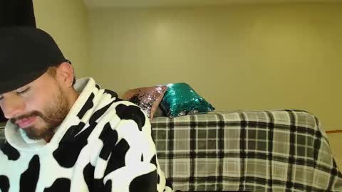 JUAN  JUAN online show from October 9, 11:14 pm