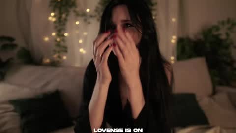 Snapshot of lost_mymind chatting on December 5, 11:08 am Jess online show from December 5, 11:08 am